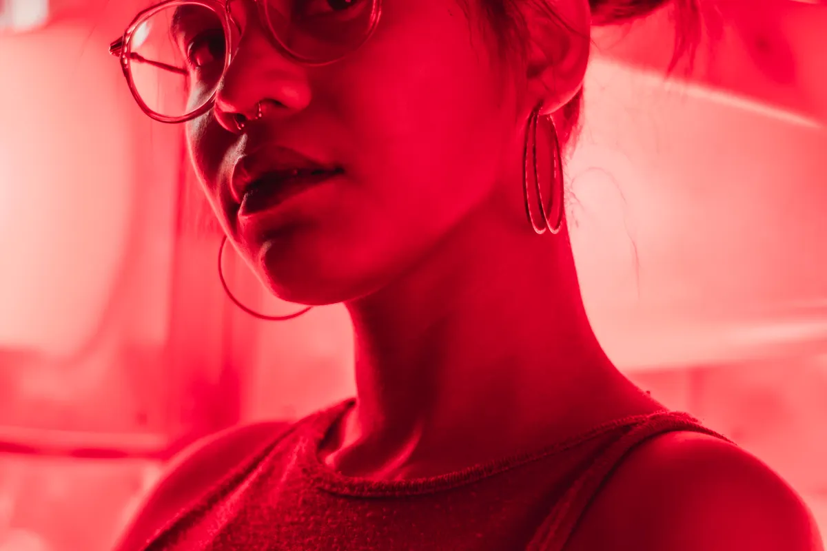 Portada del artículo: Visagismo: cómo elegir corte de pelo, gafas y aretes según tu rostro